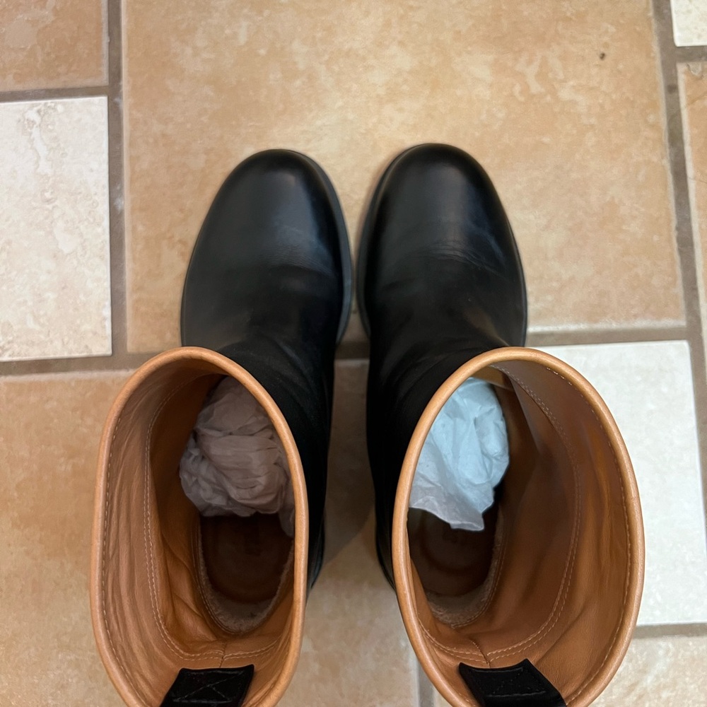 Jil Sander Black Leather Ankle Boots EU 34 - Picture 3 of 8